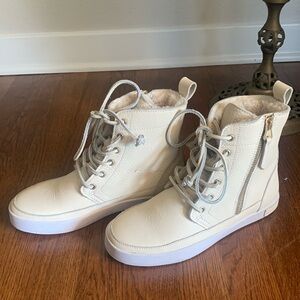 NWT Blackstone leather lambs wool lined boots